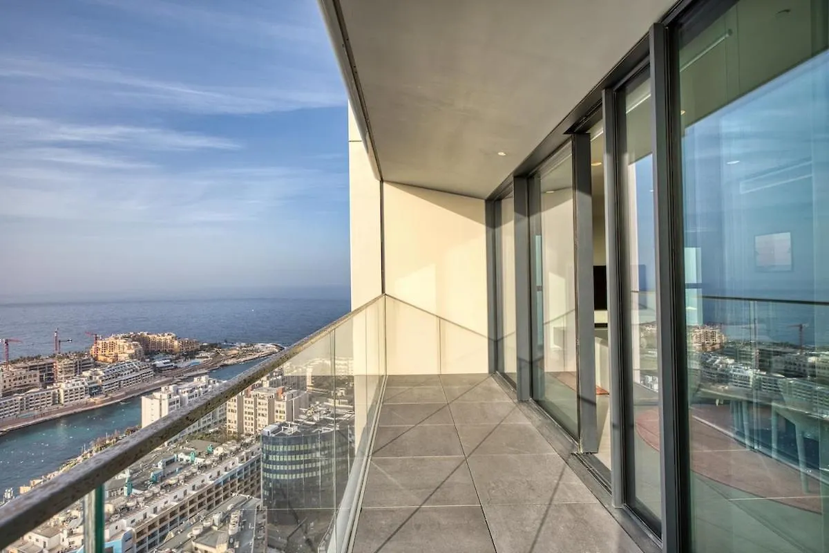 Stunning Apartment In The Iconic Mercury Tower Saint Julian's