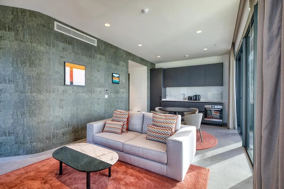 Stunning Apartment In The Iconic Mercury Tower Saint Julian's 0*,  Malta